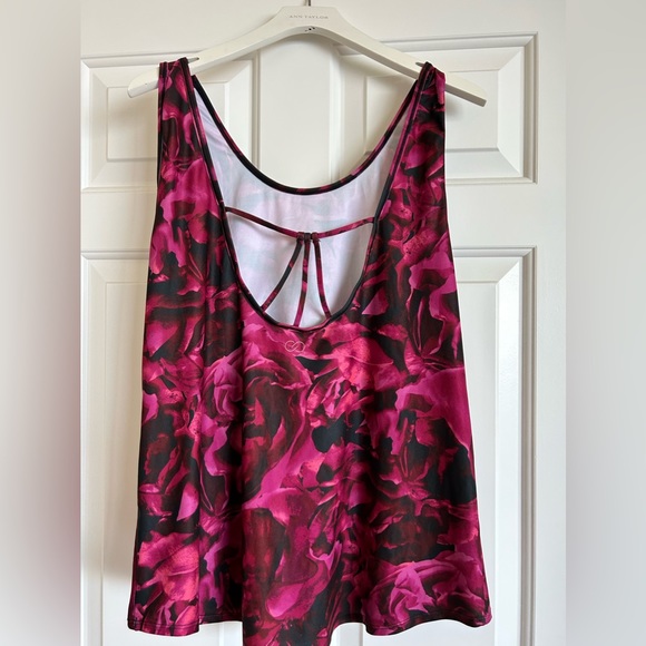 Calia by Carrie Underwood yoga top, rose pattern, Size L - Picture 2 of 5